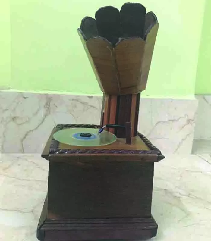 Record Image