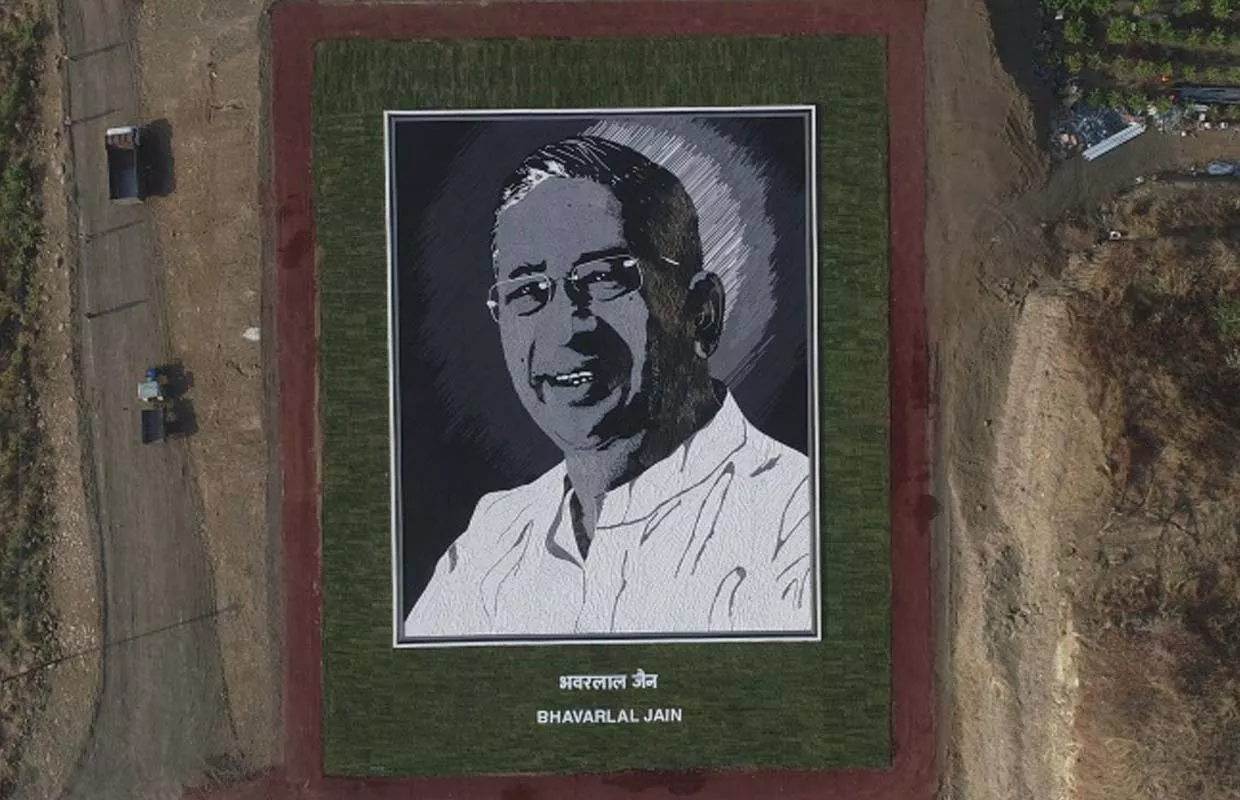 LARGEST PLASTIC PIPE MOSAIC PORTRAIT