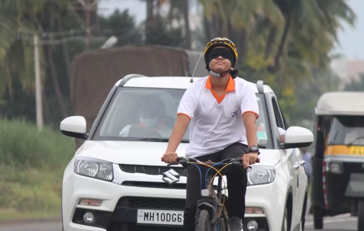 LONGEST BLINDFOLD CYCLING