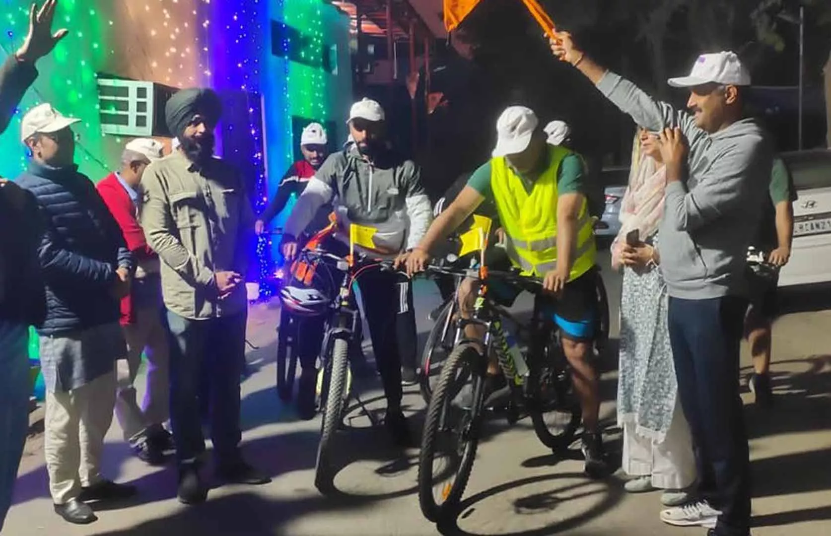 LONGEST DISTANCE COVERED ON CYCLE IN 24 HOURS