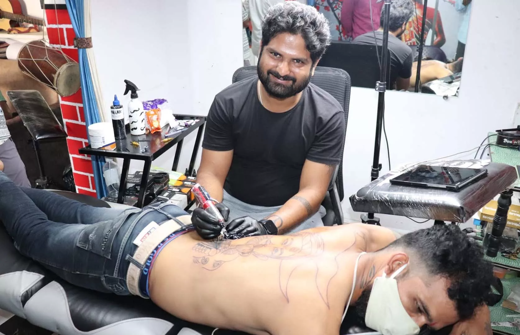 BIGGEST TATTOO OF CHATRAPATI SHIVAJI MAHARAJ MADE ON THE BACK OF AN INDIVIDUAL